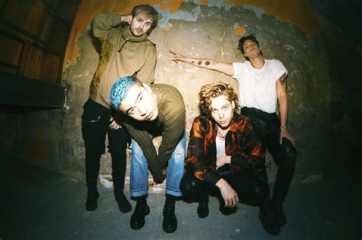 5 Seconds of Summer unveil music video for 'No Shame'