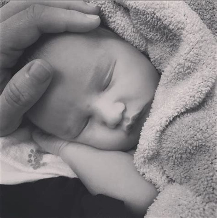 Alanis Morissette Welcomes A Baby Boy For Christmas Alanis Morissette Welcomes A Baby Boy For Christmas