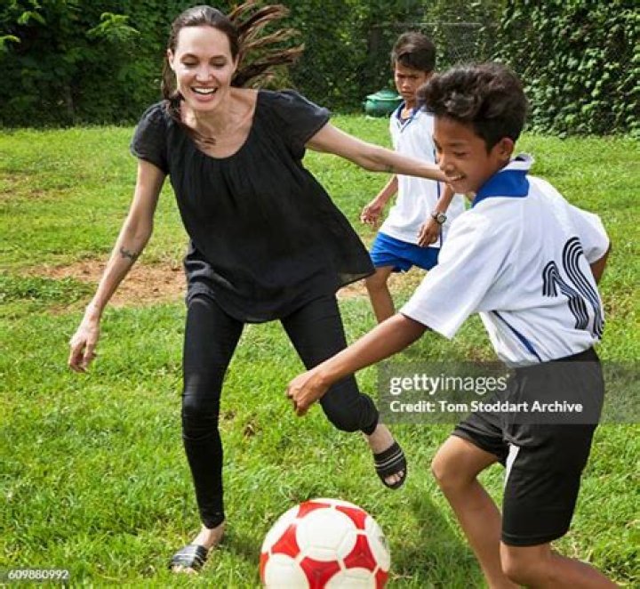 Angelina Jolie Sports New Arabic Tattoo On Right Forearm -- Means 'Determination'! (PHOTO) Angelina Jolie Sports New Arabic Tattoo On Right Forearm -- Means 'Determination'! (PHOTO)