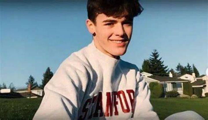 Anthony Reeves Biography: Girlfriend, Height, Age, Parents, Net Worth, TikTok, Instagram, Avani, Wikipedia, Birthday, NBA, Twitter, Chelsea