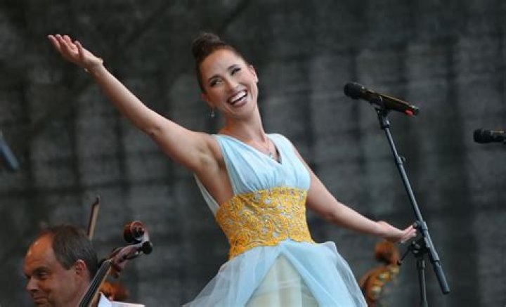Artist 101: Elina Nechayeva - CelebMix