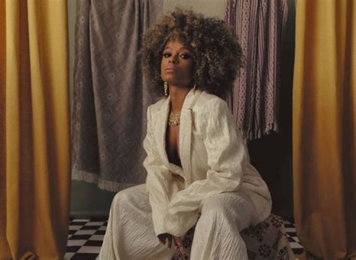 Artist 101: Fleur East - CelebMix