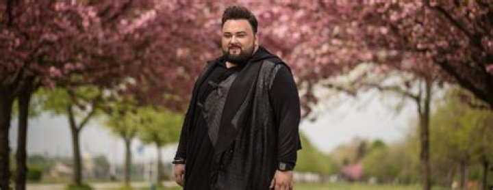 Artist 101: Jacques Houdek - CelebMix