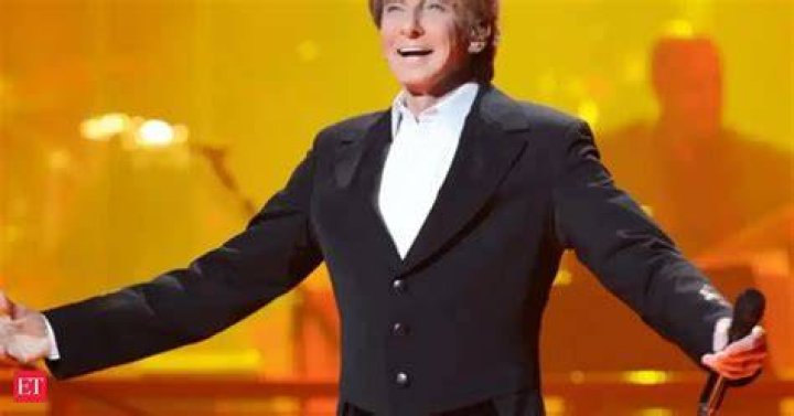 Barry Manilow Opens Up About His Sexuality
