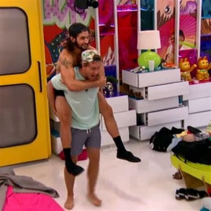 Big Brother 18 Spoilers: BB18 An All-Star Season, Returning Houseguests Include Showmance Lovers Frankie Grande & Zach Rance?