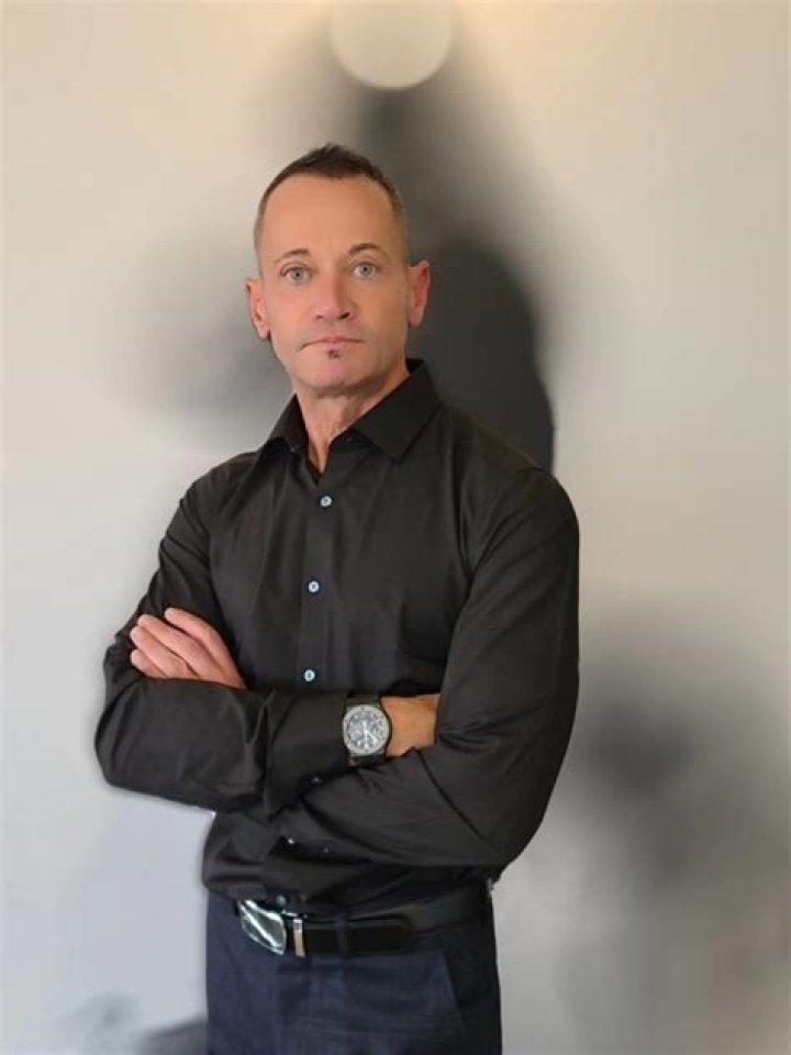 Bio of Jean Fallacara – A Neuroscientist who is changing the Fitness Industry through his advanced Cyborggainz Neuroscience Calisthenics Program 