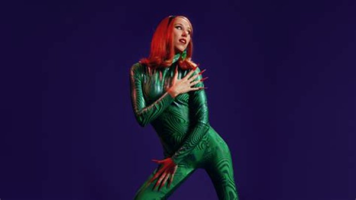 Chase Zera pays homage to the perfect night out in her newest party anthem 'Midnight'