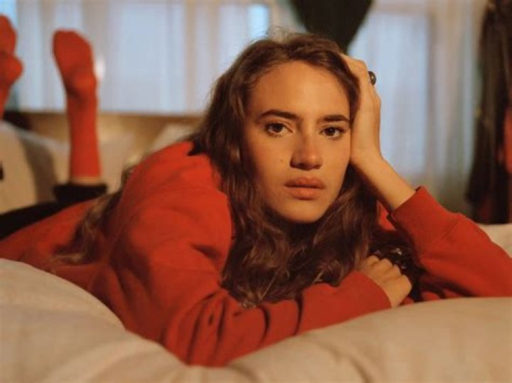 Delilah Montagu Biography: Age, Songs, Net Worth, Wiki, Boyfriend, Pictures