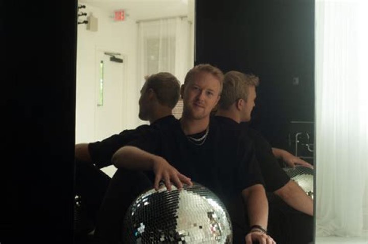 Effin Drops Innovative New Single “Get It On”