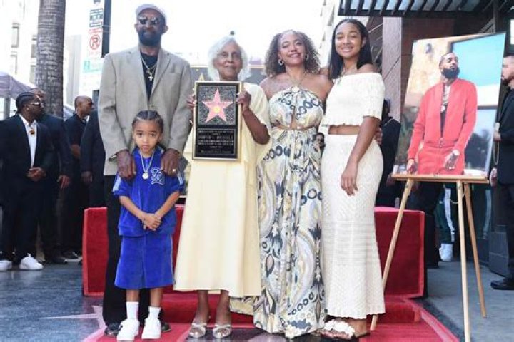 Emani Asghedom's mother, Tanisha Foster Biography: Parents, Age, Boyfriend, Net Worth, Children, Wikipedia, Photos, Spouse