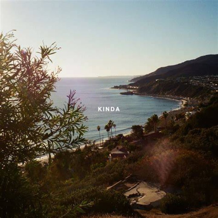 EP Review: LANY 'kinda' - CelebMix