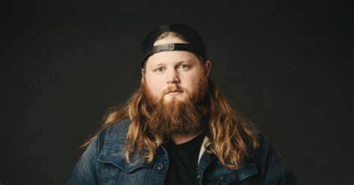 Fame | Chris Kroeze net worth and salary income estimation Apr, 2024