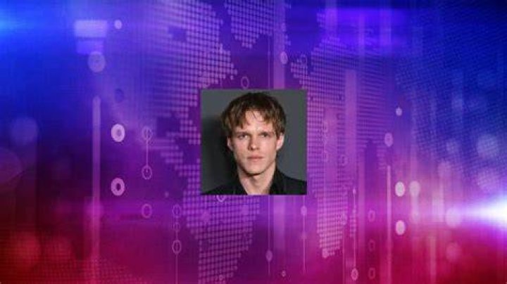 Fame | Finn Bennett net worth and salary income estimation Apr, 2024
