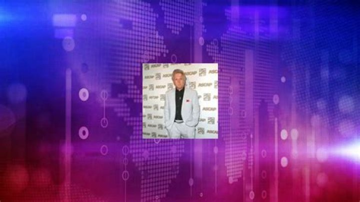 Fame | Hawk Wolinski net worth and salary income estimation Apr, 2024
