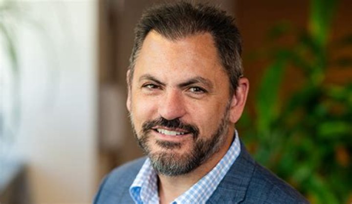 Fame | Jason Wolfe (entrepreneur) net worth and salary income estimation Mar, 2024