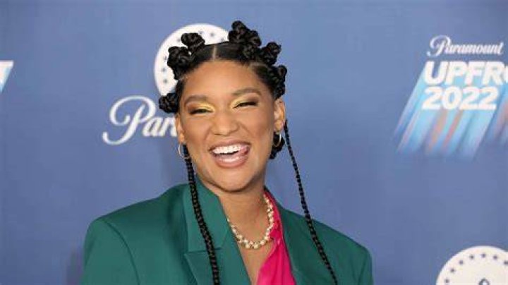 Fame | Jules Latimer net worth and salary income estimation Apr, 2024