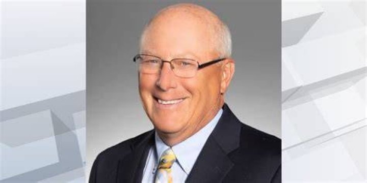 Fame | Mark Ovenden (sportscaster) net worth and salary income estimation Jan, 2024