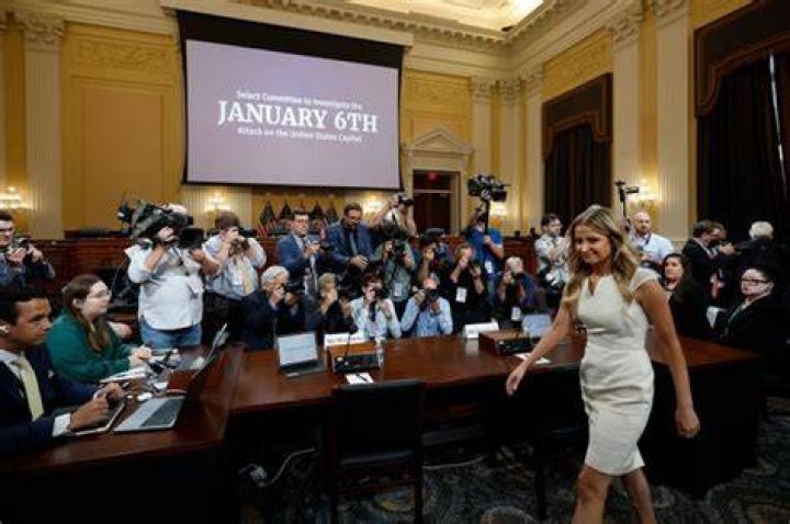 Fame | Sarah Matthews (deputy press secretary) net worth and salary income estimation Apr, 2024