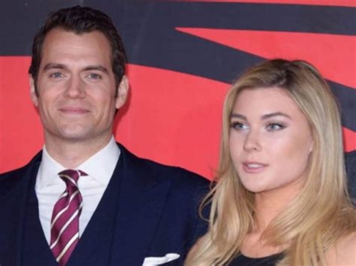 Henry Cavill and Tara King Break-Up: Superman Actor Dumps 19 Year Old College Freshman Girlfriend