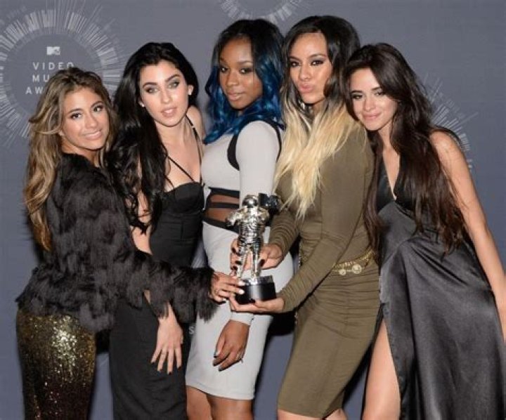 Incredible News: Fifth Harmony Top The U.K. R&B Chart With 'Work From Home'