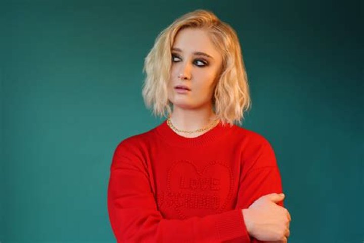 Interview with singer-songwriter boudwin. - CelebMix