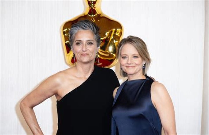 Jodie Foster Cheating on Alexandra Hedison With Cydney Bernard: Alexandra Freaks Out – Report