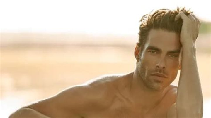 Jon Kortajarena Biography: Wife, Husband, Net Worth, Age, Instagram, Movies, Couple, Height, Wikipedia, Photos, Parents