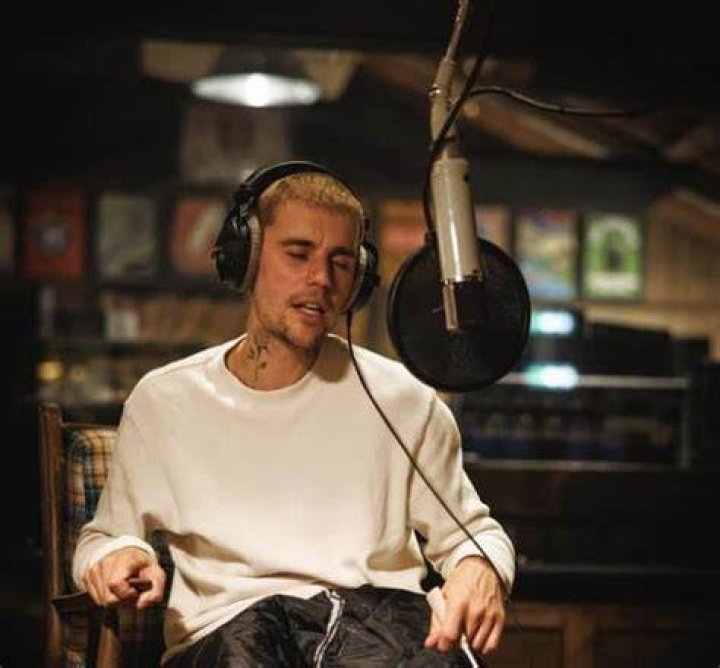 Justin Bieber is back in business, teases photos of studio time