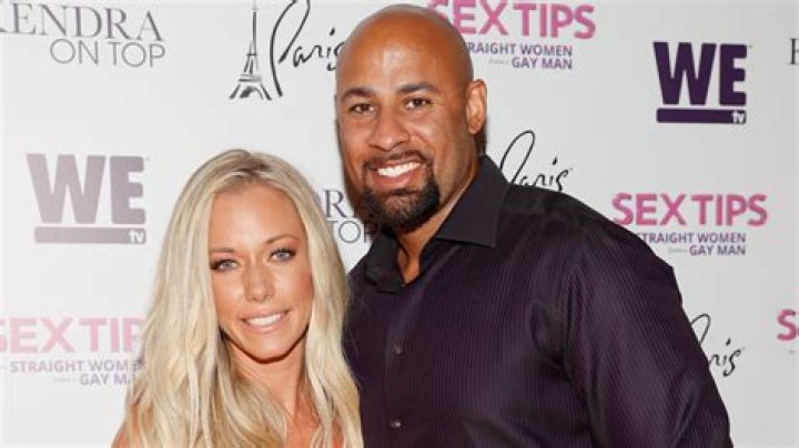 Kendra Wilkinson Divorce: Cheated With Shawne Merriman Before Hank Baskett's Transgender Hook-Up Kendra Wilkinson Divorce: Cheated With Shawne Merriman Before Hank Baskett's Transgender Hook-Up