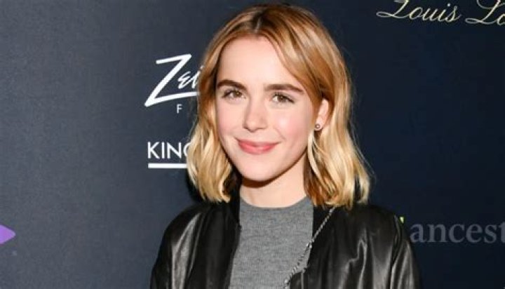 Kiernan Shipka Bio, Instagram, Age, Sister, Net Worth, Height, Movies & TV Shows, Boyfriend, Siblings, Wikipedia