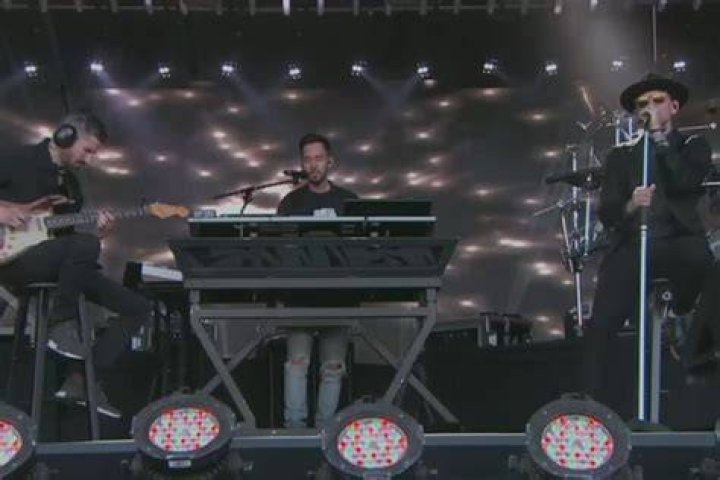 Linkin Park Dedicate 'Kimmel' Performance To Chris Cornell