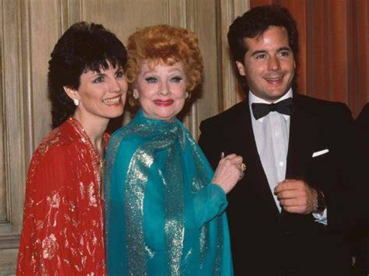 Lucille Ball's Granddaughter Julia Arnaz Biography: Age, Net Worth, Parents, Instagram, Wikipedia, Height, Birthday, Images, Furniture