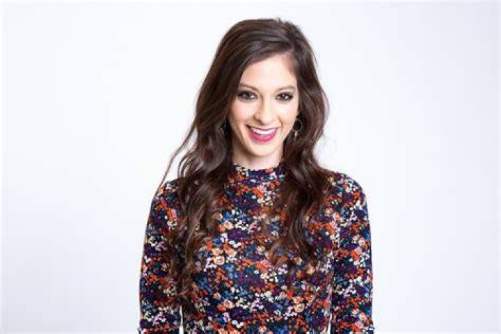 Maggie McClure Releases New Single "Be Right Here For You"
