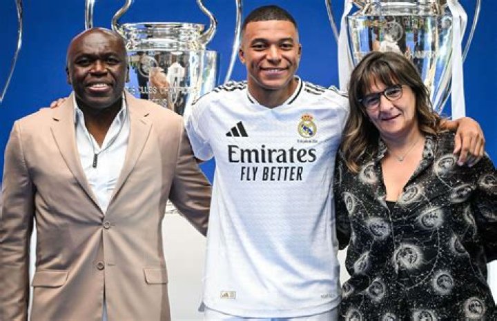 Mbappé Origine Mère