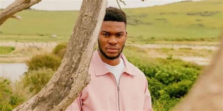 Nonso Amadi Biography: Latest Songs, Net Worth, Wikipedia, Age, Tonight, Girlfriend, Wife, Album, Record Label