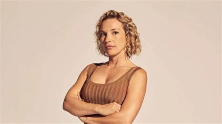Perdita Weeks Biography: Husband, Age, Height, Net Worth, Back Surgery, Children, Instagram, Walking, Twins, Disability, Wikipedia