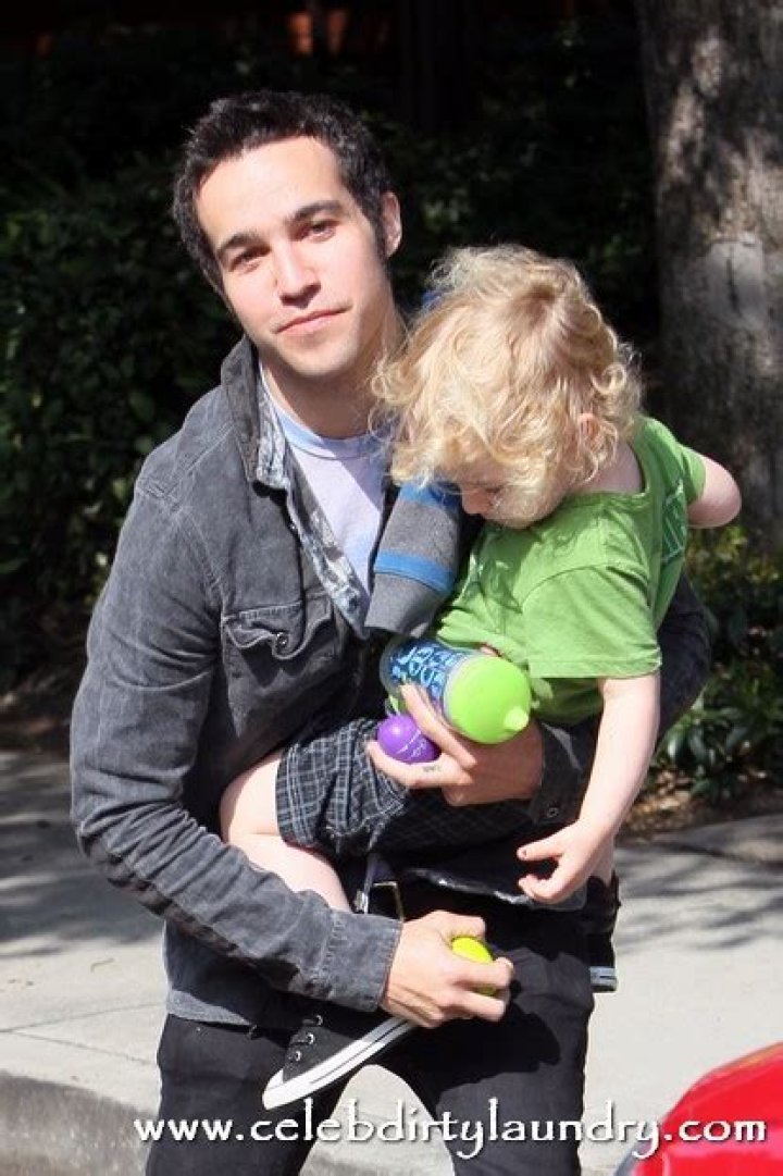 Pete Wentz & His Son Bronx Mowgli Wentz Play At The Park – Photos