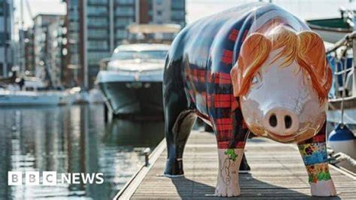 Pig-shaped statue of Ed Sheeran unveiled in Ipswich