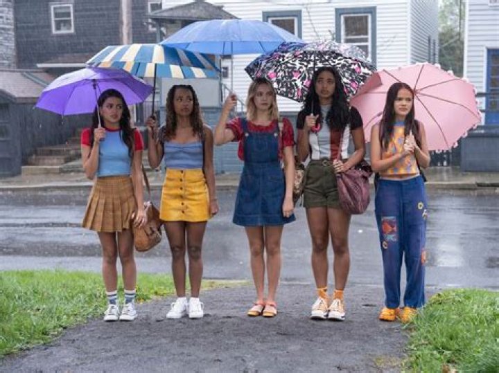 Pretty Little Liars Recap Summer Finale - Charles Is Transgender, Cece Is "A": Season 6 Episode 10 "Game Over, Charles"