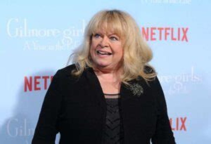 Sally Struthers Biography: Age, Children, Parents, Husband, Awards, Movies, Net Worth