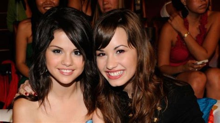 Selena Gomez, Demi Lovato, And Taylor Swift Get Revenge On Miley Cyrus for Hooking Up With Justin Bieber Selena Gomez, Demi Lovato, And Taylor Swift Get Revenge On Miley Cyrus for Hooking Up With Justin Bieber