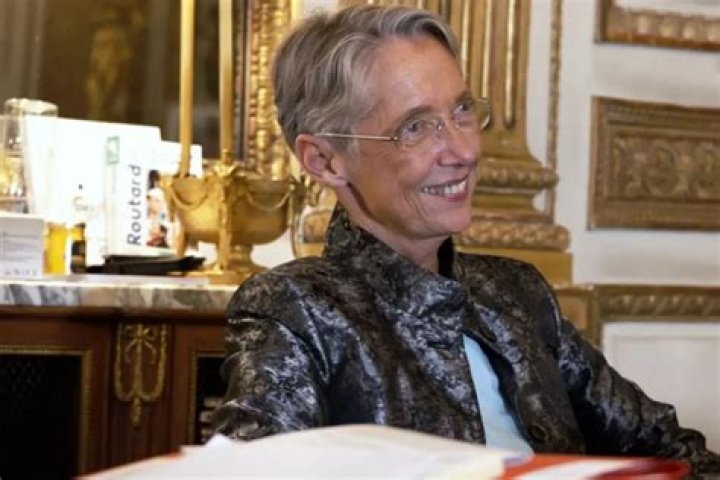 Son Fils Elisabeth Borne Et Son Mari Photo