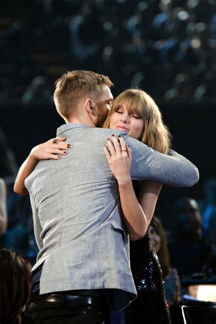 Taylor Swift Orders Boyfriend Calvin Harris To Quit Smoking Cigarettes: Will Taylor Scare Him Off?