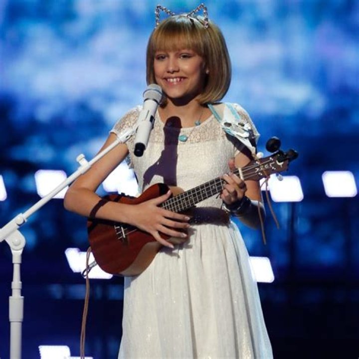 Taylor Swift Sent Flowers To 'AGT' Winner Grace VanderWaal