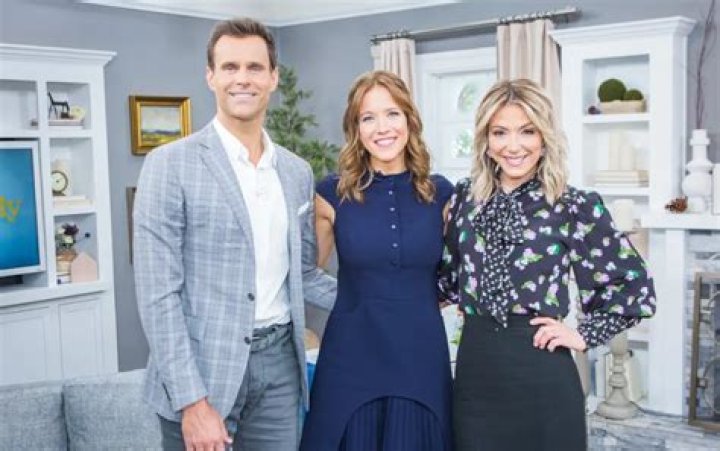 Tessa Schram Biography: Age, Net Worth, Parents, Brother, Instagram, Boyfriend, Height, Films