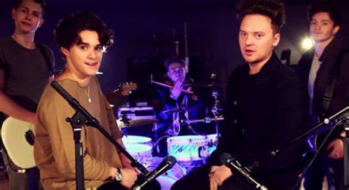Watch: An epic sing off between The Vamps and Conor Maynard