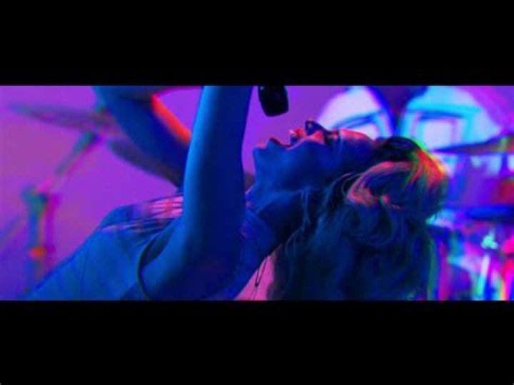 Watch: Elle Exxe's hypnotic music video for "Sick"