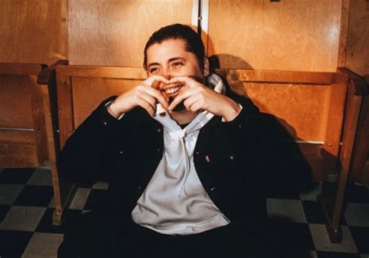 Young Royals star INTI releases emotive second single 'TROR ATT JAG DÖR FÖR DIG'