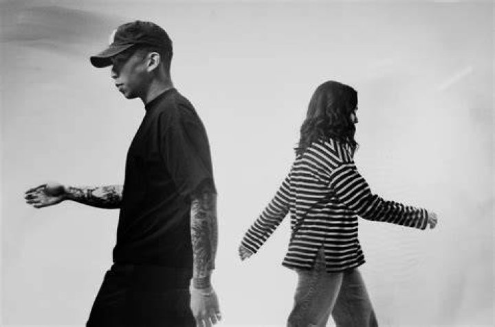 Yueku drops awesome indie-pop single "One Sided" featuring Abby Holliday as he announces his sophomore EP titled "Little Less Noise"